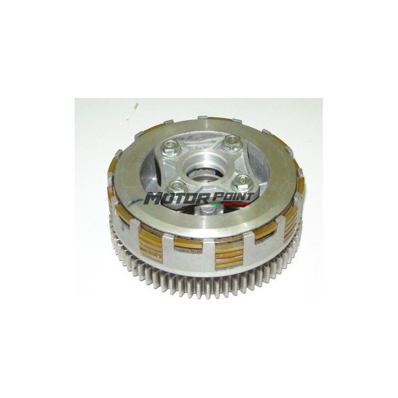 Clutch for vertical engine